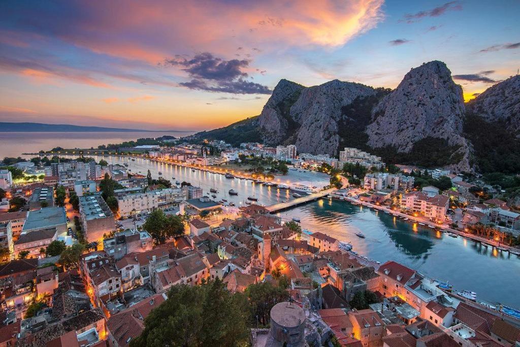 Olmissum Rooftop Sea View Omiš Extérieur photo